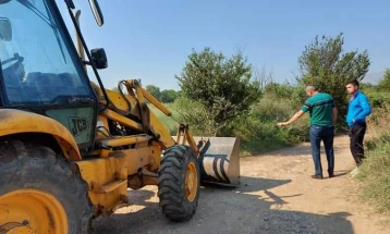 Се тампонираат патишта до земјоделски површини во Росоман