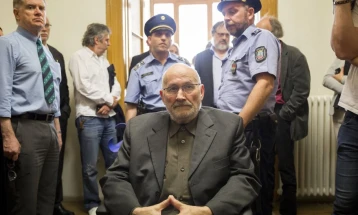 Хорст Малер ја отслужи 10-годишната затворска казна