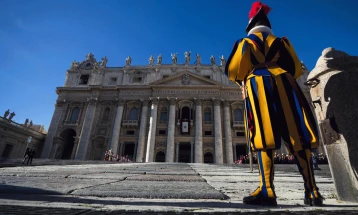 Ватикан: Изјавите на папата Франциск за хомосексуалците се извадени од контекст