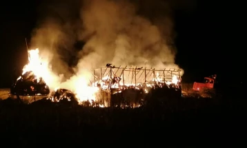 Во пожар изгоре штала во населба Милково Брдо во Делчево