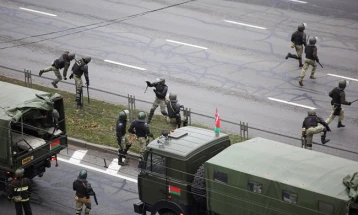Над 700 уапсени за време на протестите во Белорусија