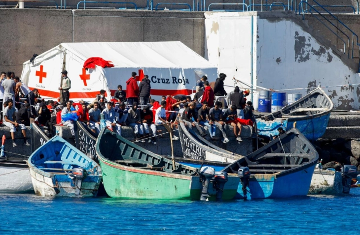 Шпанија: Канарските Острови нема да станат „нов Лезбос“ поради мигрантите