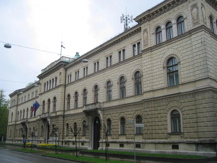 Словенечката Влада се подготвува за масовно тестирање