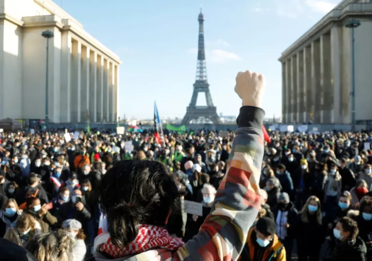 Илјадници демонстранти ширум Франција против „Законот за општа безбедност“