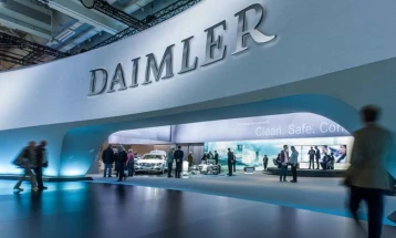 „Дајмлер“ ќе им подели по 1.000 евра „корона-бонус“ на своите работници