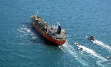 Јужнокорејски брод разорувач вплови во Ормутски Теснец