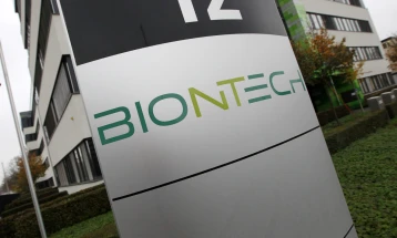 БиоНтек: Вакцината Фајзер/БиоНтек најверојатно штити од новите видови Ковид-19