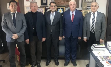 Претседателот на Уставниот суд Сали Мурати се сретна со албанскиот амбасадор Фатос Река