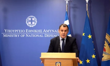 Воениот рок во Грција, од мај се зголемува на 12 месеци