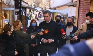 Мицкоски: Проблемите на граѓаните се големи, а власта се обидува да ни прикаже розева слика