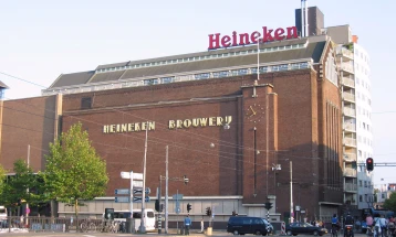 Хајнекен ќе отпушти 8.000 вработени поради пад на профитот