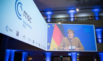 Меркел: Потребна е заедничка стратегија за Русија и Кина