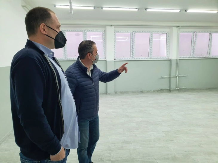 Реновирани целосно неупотребливи училници во ООУ „Ѓоргија Пулевски“