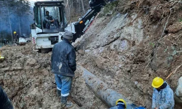 Оспособен е оштетениот цевковод, се нормализира водоснабдувањето во Тетово