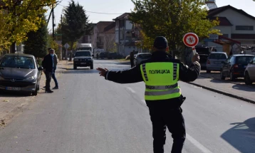 Казни за 199 возачи во Скопје, 32 за брзо возење, 16 без возачка