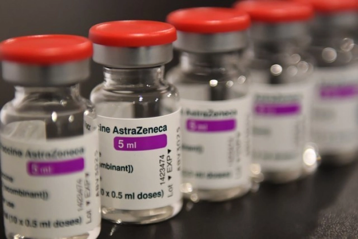 АстраЗенека го смени името на вакцината во „Ваксзервија“