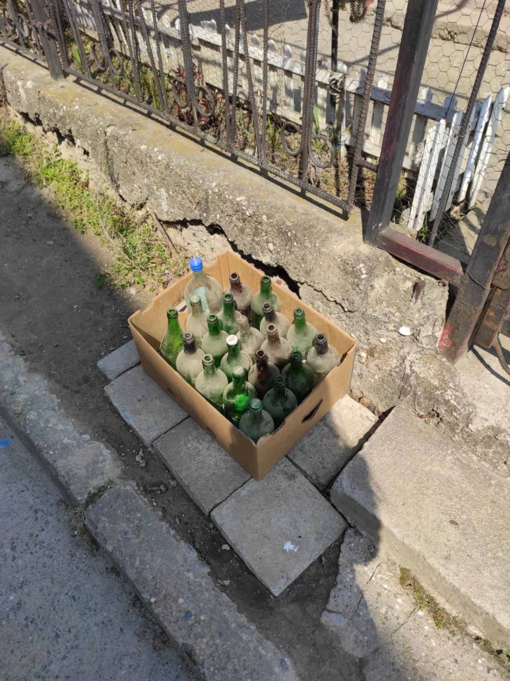 Еко-акција за собирање стакло  во Драчево