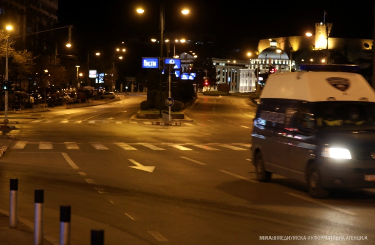 Полицискиот час го прекршиле 22 лица, 537 санкции за неносење маска