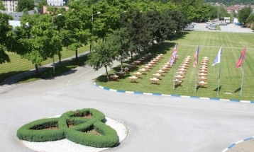 УЈИЕ ќе го прошири зеленилото во кампусот во Тетово