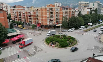 Тешко повредено седум годишно девојче во сообраќајка во Тетово