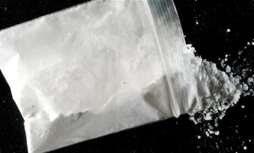Обвинение против гостиварец поради хероин скриен во ретровизор