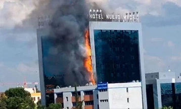 Голем пожар во хотел во Мадрид
