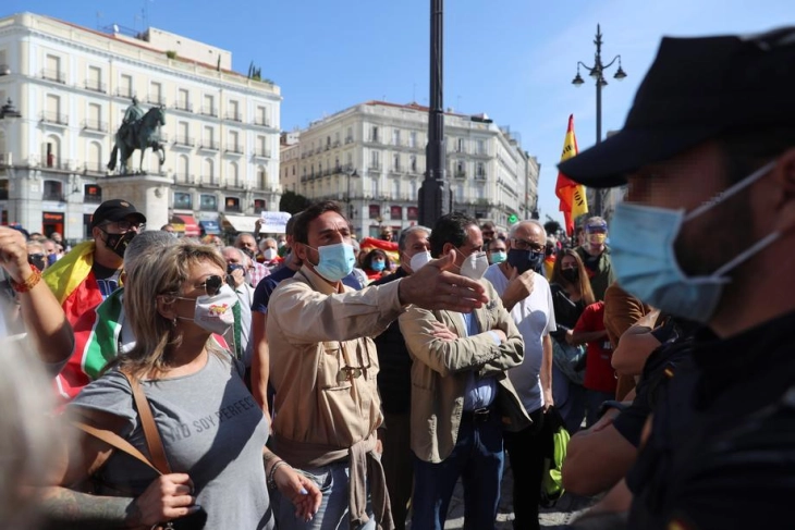 Во Мадрид протест поради планот за помилувањсе на каталонските лидери