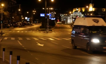 Парични казни за четири лица од Скопје поради непочитување на полицискиот час