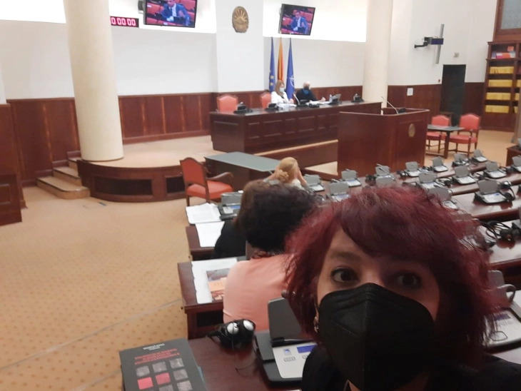 Пратениците на ВМРО-ДПМНЕ од Комисија за образование: Денеска сме на барикадите во Собранието, во одбрана на историјата како посебен предмет