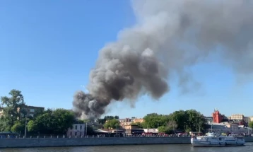 Голем пожар во складиште за пиротехника во Москва