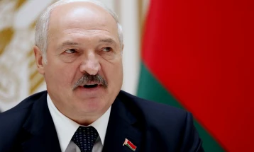 Лукашенко нареди затворање на границата со Украина