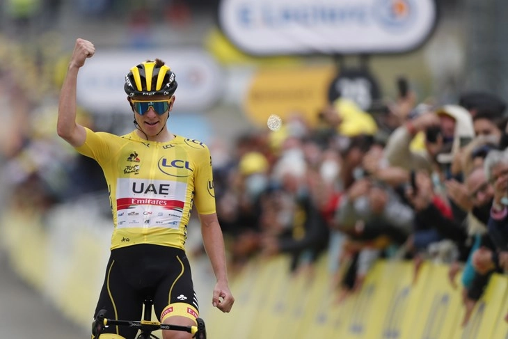 Словенецот Погачар ја одбрани титулата на Тур д Франс