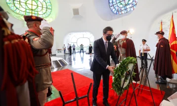 Пендаровски присуствуваше на одбележувањето на државниот празник Денот на Републиката во Крушево