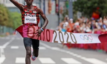 Кипчоге го освои златото на олимпискиот маратон