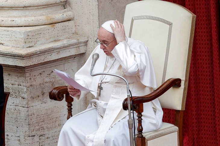 Папа Франциск: Вакцинацијата е чин на љубов