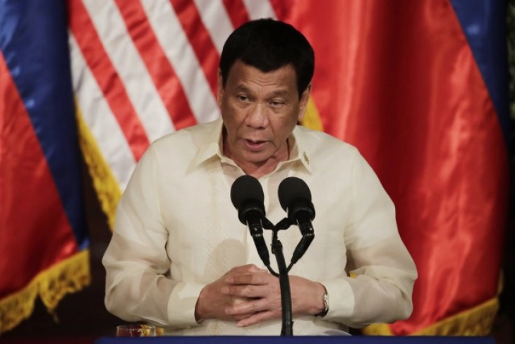 Претседателот на Филипините ќе биде кандидат за функцијата потпретседател