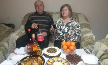 Семејството на Миле Стојкоски од Латово единствено во земјава со три домашни слави