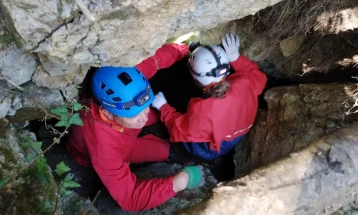 Арамиска пештера, капките вода чуваат тајни во Тиквешијата