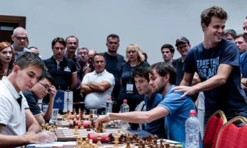 Алкалоид сигурен на стартот на машкиот Европски куп во шах
