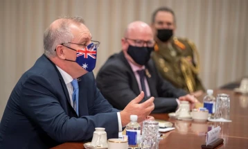 Морисон: Австралија трпеливо ќе ги гради односите со Франција