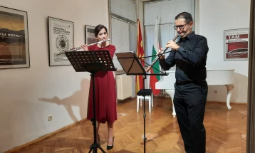 Концерт на Владимир Лазаревски и Елена Дојчинова во КИЦ во Софија