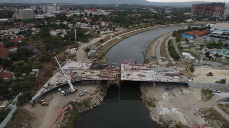 Шилегов: Новиот мост на булевар АСНОМ ќе биде отворен за еден месец