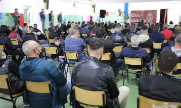 Касами: Лошото менаџирање ни донесе урбанистички хаос во Тетово