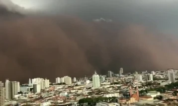 Песочна бура зафати делови од Бразил, предизвикана голема штета