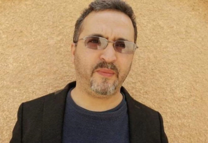 По шест месеци ослободен од затвор алжирскиот новинар Карече
