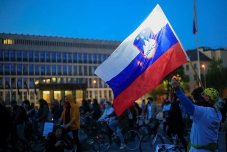 Повторно протести во Љубљана против мерките и ковид пропусниците