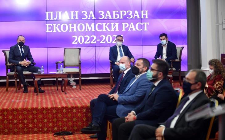 Заев - Бесими: Со планот за забрзан економски раст се обезбедуваат инвестиции во следните пет години и економски раст до пет проценти