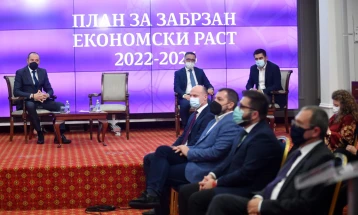 Заев - Бесими: Со планот за забрзан економски раст се обезбедуваат инвестиции во следните пет години и економски раст до пет проценти