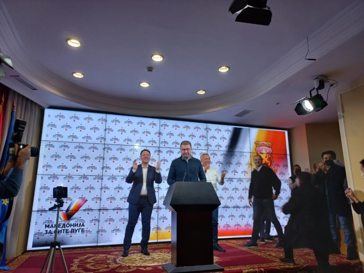 Мицкоски: Убедлива победа и ден кога почнуваат промените за подобра Македонија