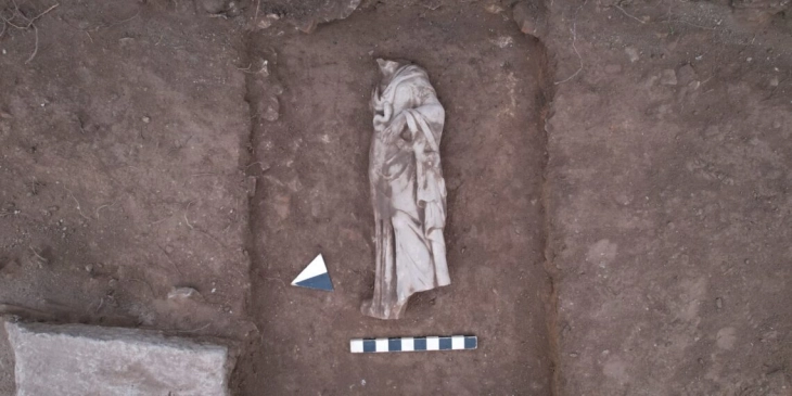 Статуи на Афродита и Дионис откриени во Турција